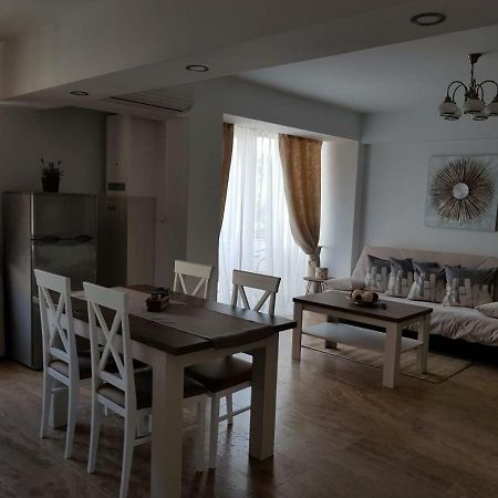 Apartament 2 Camere Ultracentral Râmnicu Vâlcea Exterior foto