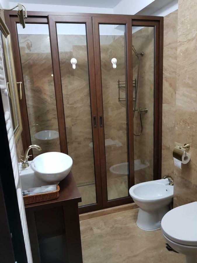 Apartament 2 Camere Ultracentral Râmnicu Vâlcea Exterior foto
