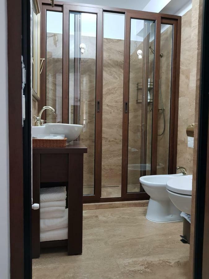 Apartament 2 Camere Ultracentral Râmnicu Vâlcea Exterior foto