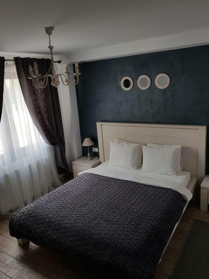 Apartament 2 Camere Ultracentral Râmnicu Vâlcea Exterior foto