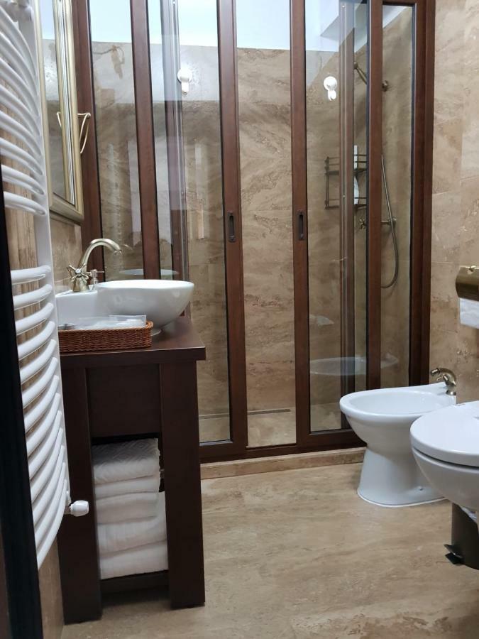 Apartament 2 Camere Ultracentral Râmnicu Vâlcea Exterior foto