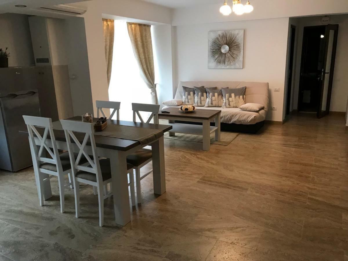 Apartament 2 Camere Ultracentral Râmnicu Vâlcea Exterior foto